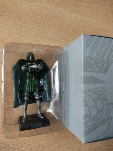 Marvel action figure doom - figure, dr